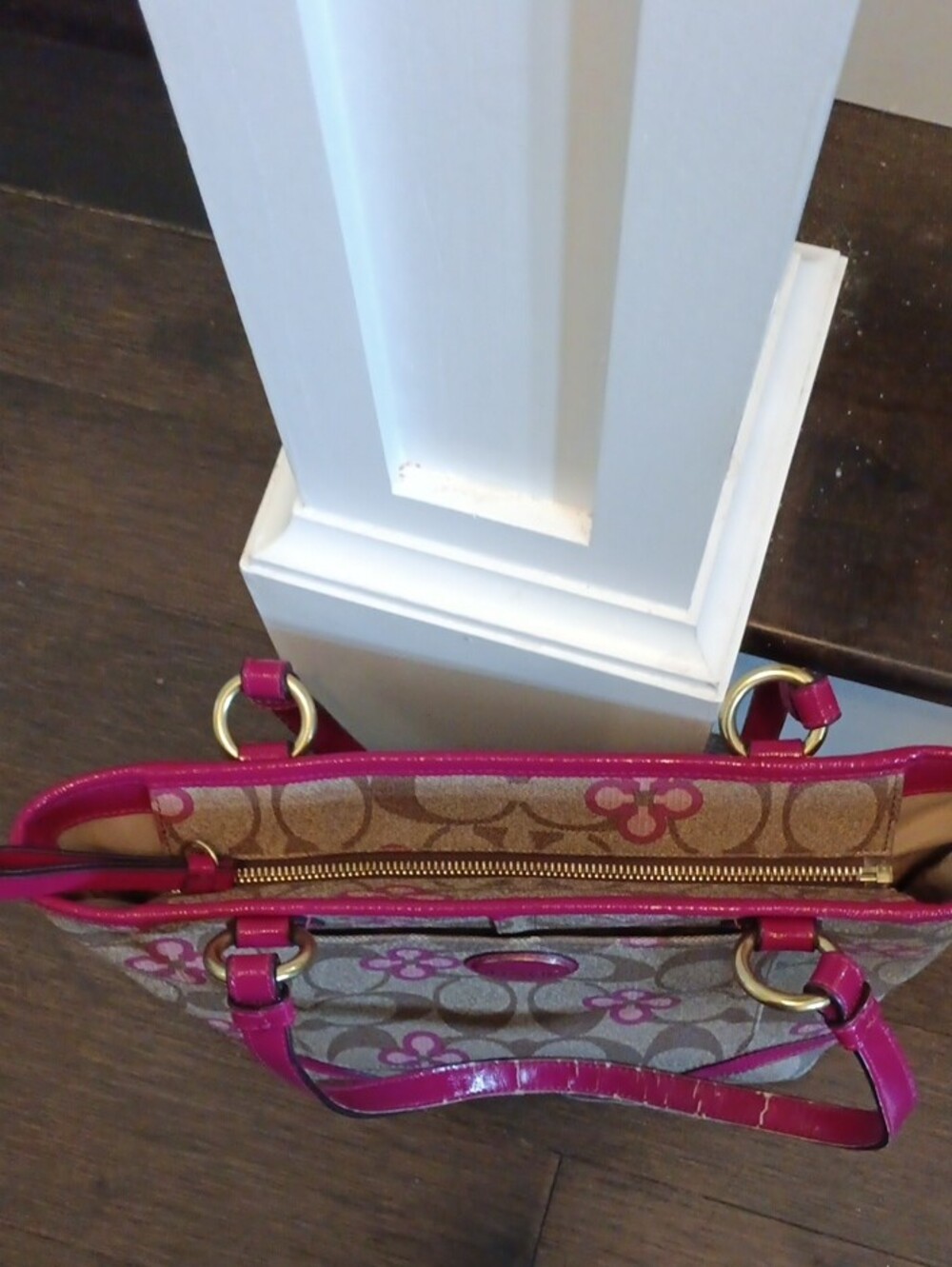 ^ Coach Peyton Signature Pink Clover Pocket Small Tote - Picture 9 of 16
